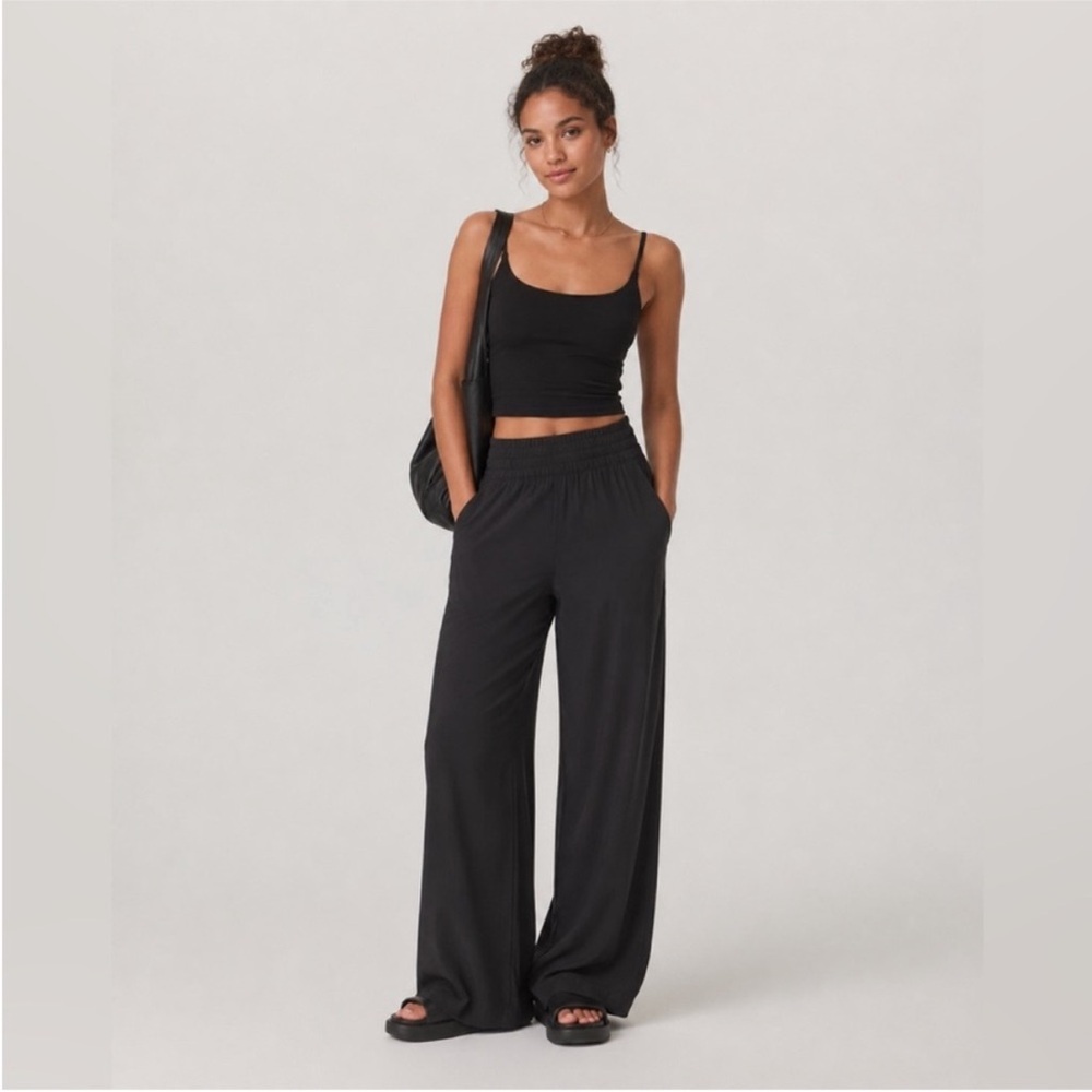 NWT Vuori Villa Wideleg Pant- Long